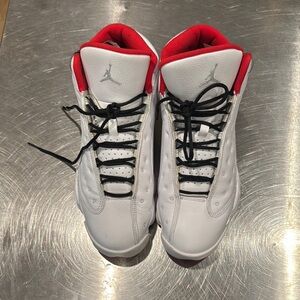 Air Jordan 13 retro size 10.5 whites